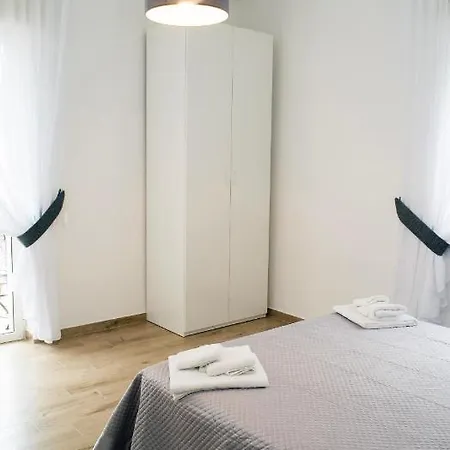 فندق مبيت وإفطار Casacapaldo نابولي